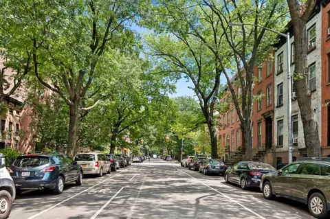 141 Lafayette Ave #A, New York City, NY 11238