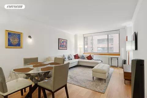 350 E 82nd St #4B, New York, NY 10028