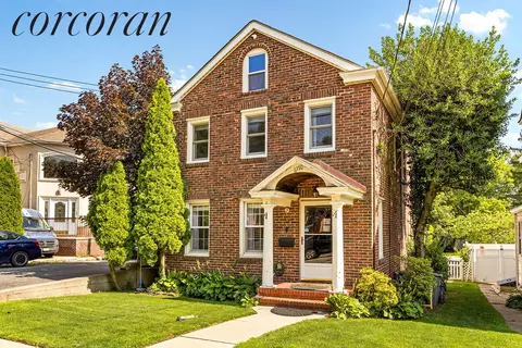 6170 Amboy Rd, Staten Island, NY 10309