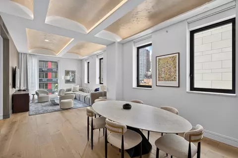 305 E 61st St #702, New York, NY 10065