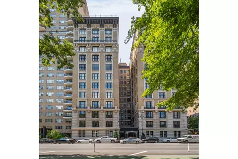 88 Central Park W #4S, New York, NY 10023