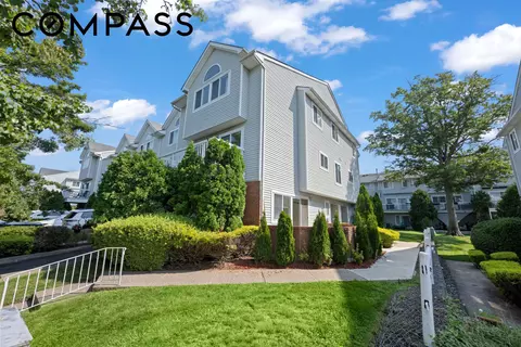 95 Indale Ave, Staten Island, NY 10309