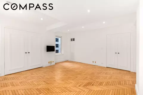 106 Central Park S #9J, New York, NY 10019
