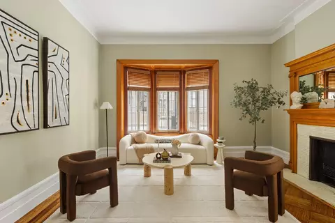 254 W 82nd St #1C, New York, NY 10024
