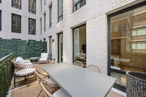 15 W 61st St #3F, New York, NY 10023