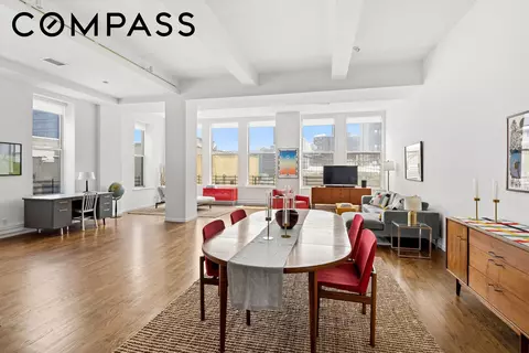 175 E Broadway #5D, New York, NY 10002