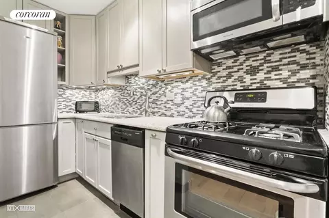 139 E 33rd St #7L, New York, NY 10016