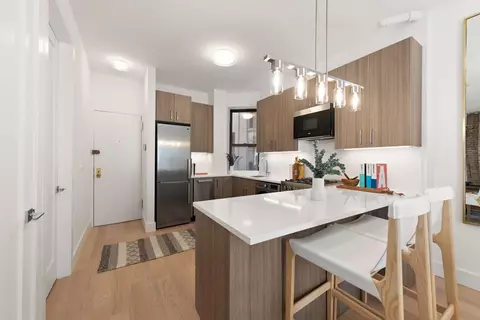 80 Charles St #3-R, New York, NY 10014