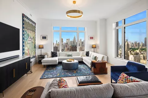 200 E 83rd St #32B, New York, NY 10028