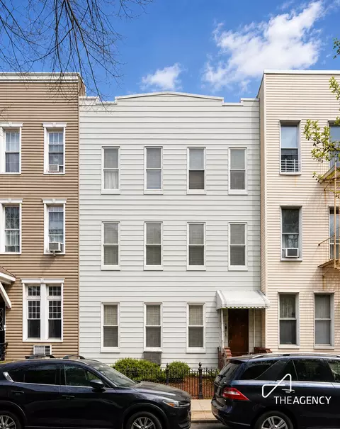 58 Diamond St, Brooklyn, NY 11222