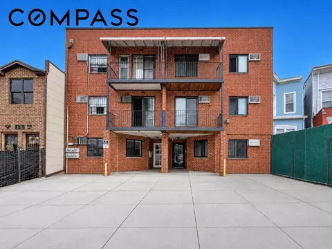 11-46 Welling Ct, Astoria, NY 11102