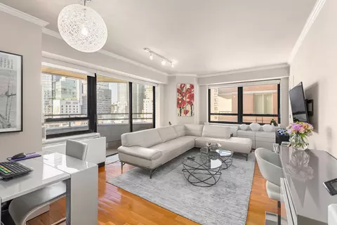 240 E 47th St #28A, New York, NY 10017