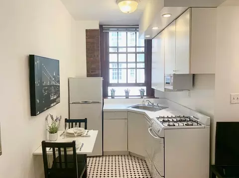 508 E 78th St #1M, New York, NY 10075