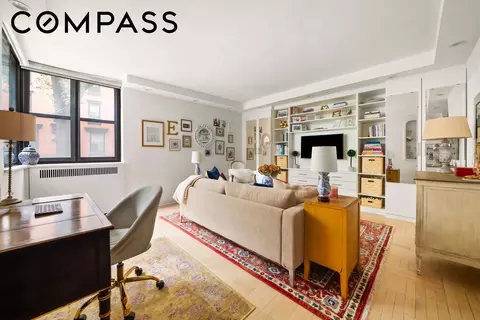 225 E 74th St #1G, New York, NY 10021
