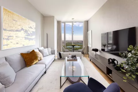 217 W 57th St #66N, New York, NY 10019