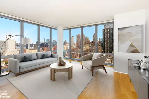 310 W 52nd St #24H, New York, NY 10019