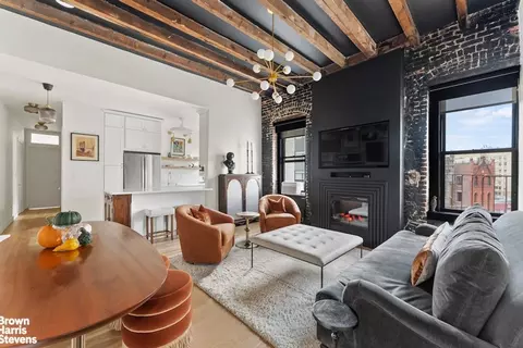 209 W 118th St #5K, New York, NY 10026