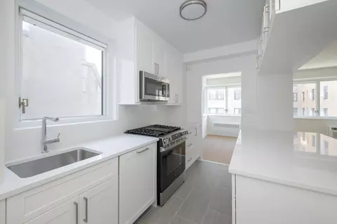 20 E 68th St #9-A, New York, NY 10065