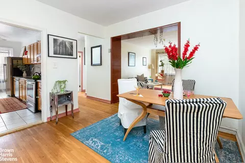 86-10 34th Ave #215, New York City, NY 11372