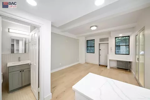 211 E 35th St #1-M, New York, NY 10016