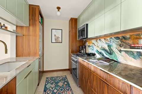 651 Vanderbilt St #7B, Brooklyn, NY 11218