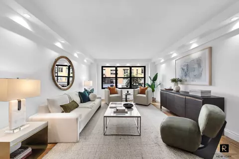 140 E 56th St #2-K, New York, NY 10022