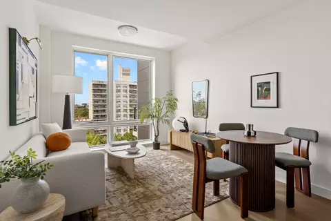 379 Ocean Pkwy #PHA, Brooklyn, NY 11218