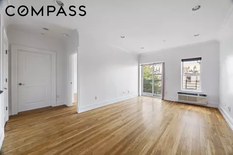 261 W 112th St #4C, New York, NY 10026