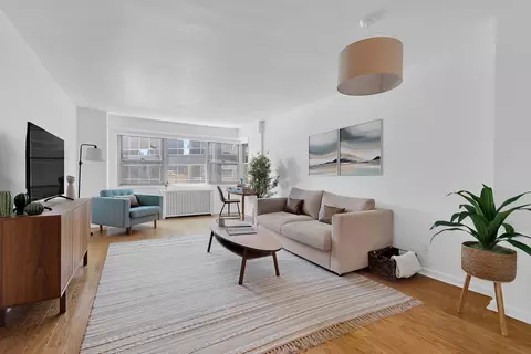 211 E 53rd St #10G, New York, NY 10022