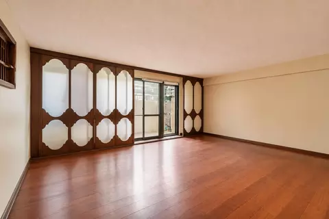 90 Beekman St #3-D, New York, NY 10038