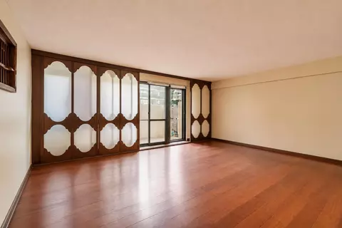 90 Beekman St #3-D, New York, NY 10038