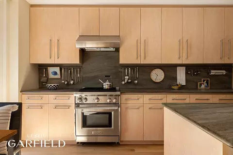 Kitchen - 75 Willow St, Brooklyn, NY 11201 photo 1 of 2