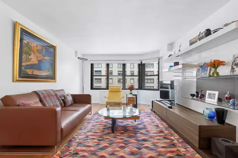 220 E 57th St #14H, New York, NY 10022