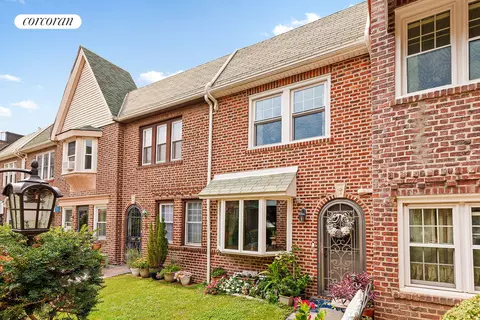 9704 Barwell Ter, Brooklyn, NY 11209