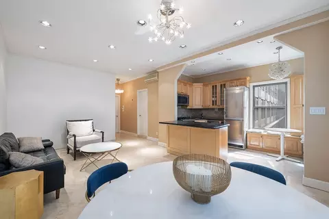 125 W 56th St #4-A, New York, NY 10019