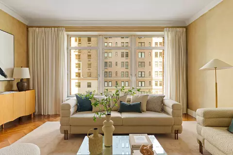 515 Park Ave #4B, New York, NY 10022