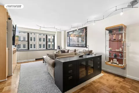 196 E 75th St #7C, New York, NY 10021
