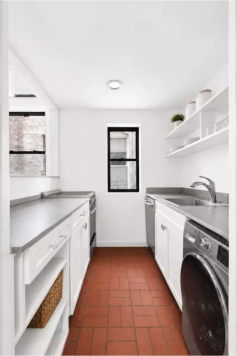 155 W 80th St #3B, New York, NY 10024