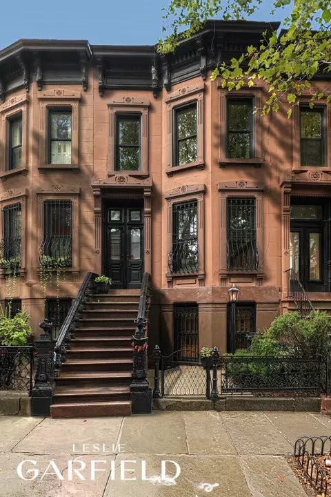 472 10th St, Brooklyn, NY 11215