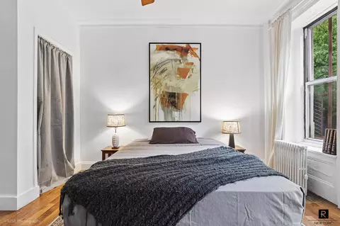 244 E 90th St #2-A, New York, NY 10128