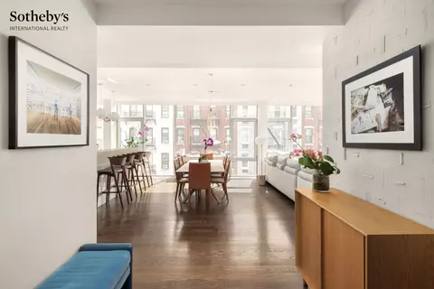 433 E 74th St #4A, New York, NY 10021