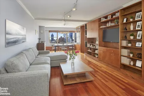 370 E 76th St #A1501, New York, NY 10021