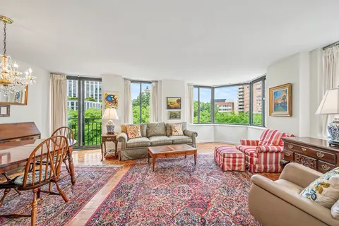 311 Greenwich St #6CD, New York, NY 10013