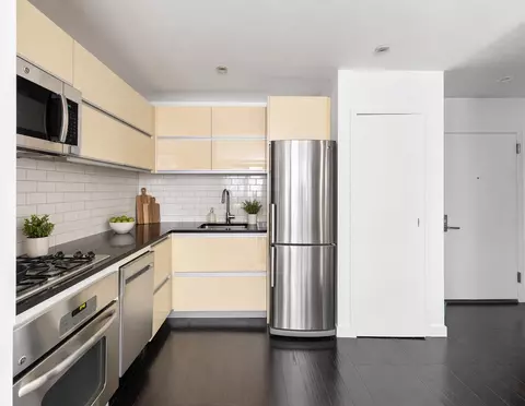 29 Montrose Ave #2A, Brooklyn, NY 11206