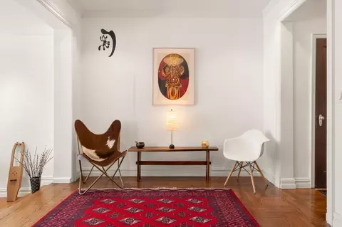 225 E 74th St #2DE, New York, NY 10021