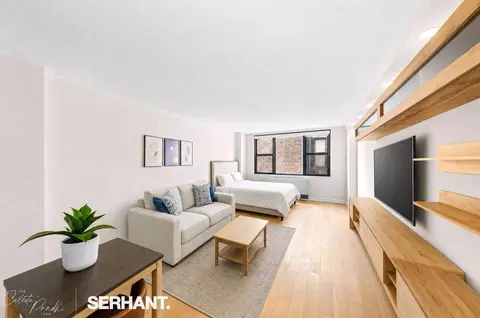 130 E 18th St #8K, New York, NY 10003