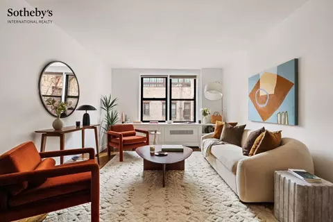 165 Christopher St #6C, New York, NY 10014