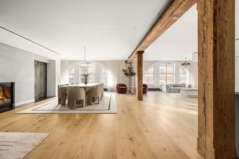 152 Franklin St #6, New York, NY 10013