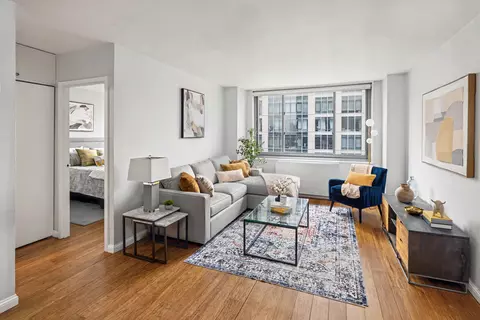 2025 Broadway #18B, New York, NY 10023