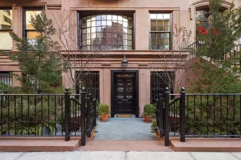 17 E 93rd St, New York, NY 10128